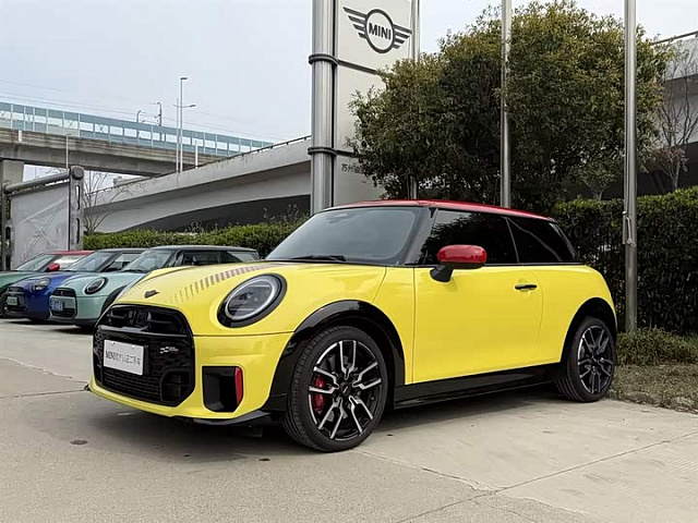 MINI JCW 2025 2L — из Китая под ключ
