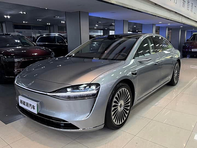 Stelato Stelato S9 2026 372 км хода — из Китая под ключ