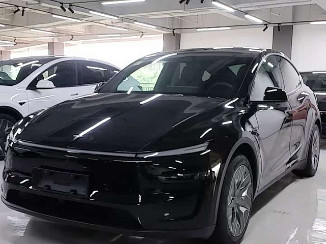 Tesla Model Y L 2025 751 км хода — из Китая под ключ