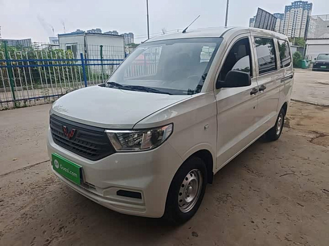 Wuling Hongguang V 2022 1.5L — из Китая под ключ