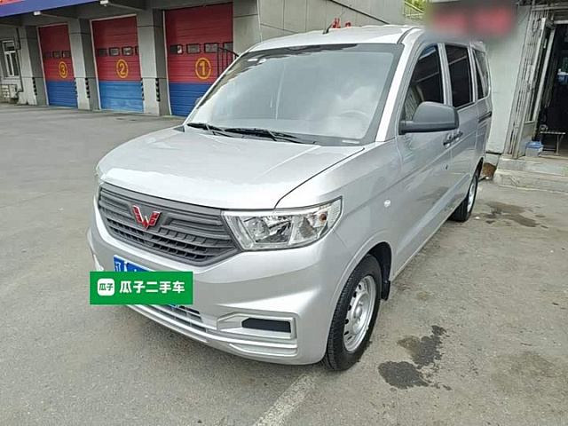 Wuling Hongguang V 2022 1.5L — из Китая под ключ
