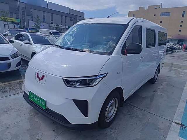 Wuling Yangguang 2025 400 км хода — из Китая под ключ