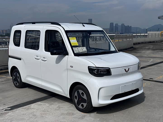 Wuling Zhiguang EV 2025 305 км хода 30 кВт — из Китая под ключ
