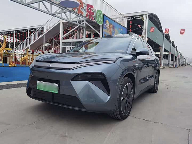 BYD Tang L DM 2025 1.5L — из Китая под ключ