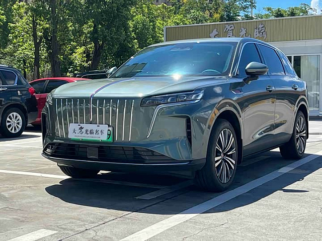 Hongqi HS6 PHEV 2026 1.5L — из Китая под ключ