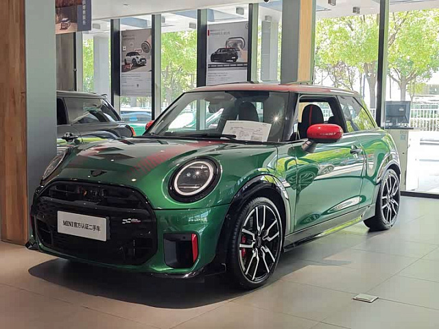 MINI JCW 2025 2L — из Китая под ключ