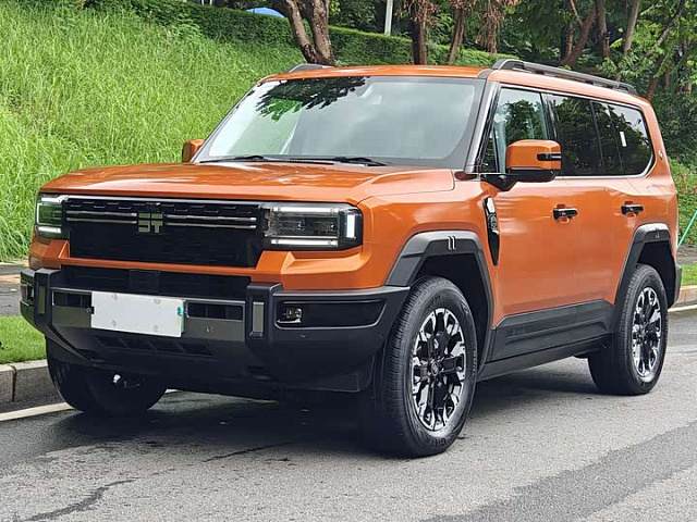 Jetour G700 2025款 享境版 6座 — из Китая под ключ