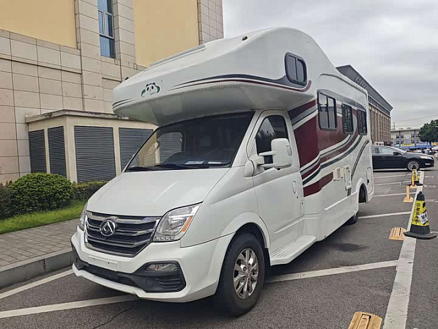 Maxus V80 RV 2021 2L — из Китая под ключ