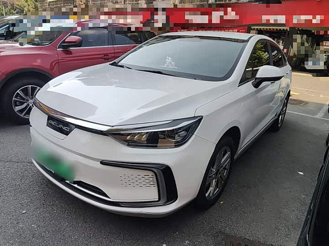BAIC Beijing EU5 2022 — из Китая под ключ