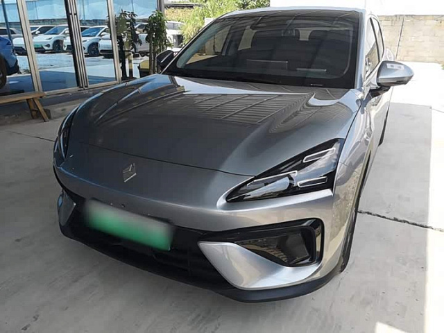 Baojun Yunhai DM 2026款 140km 插混标准版 — из Китая под ключ
