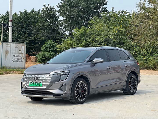 Audi Q5 e-tron 2022款 40 e-tron 星耀型 锦衣套装 — из Китая под ключ