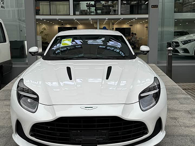 Aston Martin DB12 — Авто под заказ из Китая