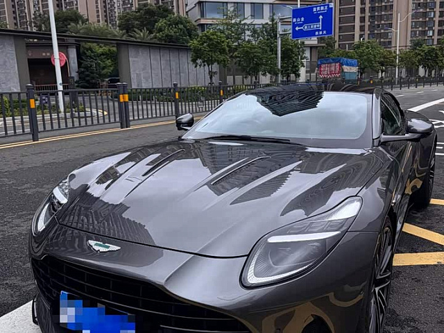 Aston Martin DB12 2023款 4.0T V8 Coupe — из Китая под ключ