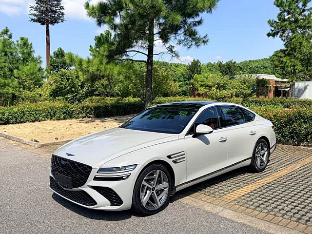 Genesis G80 2024款 2.5T 四驱豪华版 — из Китая под ключ