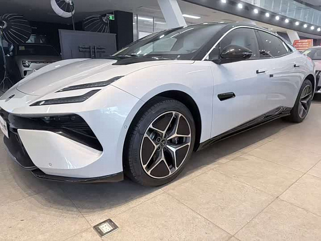 Lotus EMEYA 2025款 600 旅行版 — из Китая под ключ