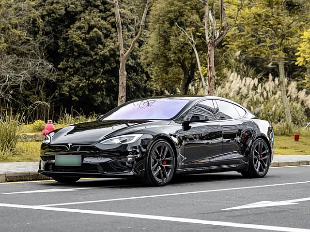 Tesla Model S 2023款 三电机全轮驱动 Plaid版 — из Китая под ключ