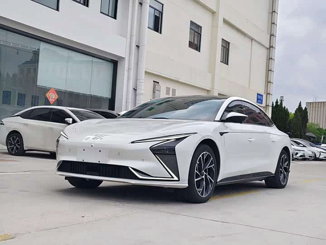 IM Motors L7 2022款 Dynamic — из Китая под ключ