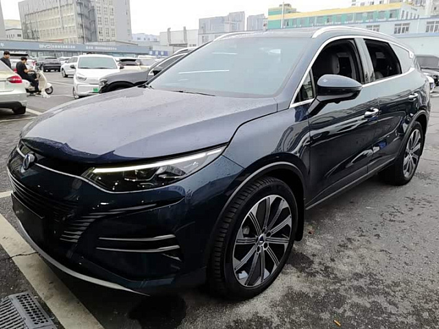 Denza N8 2023款 四驱超混旗舰六座版 — из Китая под ключ