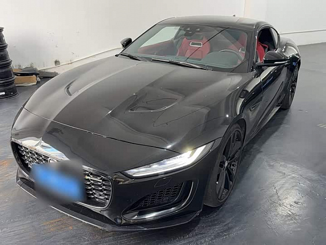 Jaguar F-TYPE 2023款 P300 硬顶版 R-DYNAMIC BLACK — из Китая под ключ