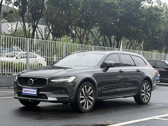 Volvo V90 2021款 Cross Country B5 AWD 智尊版 — из Китая под ключ