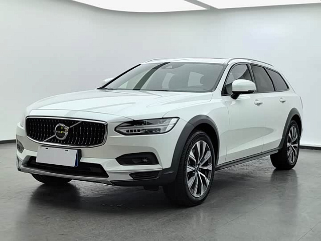 Volvo V90 2021款 Cross Country B5 AWD 智远版 — из Китая под ключ