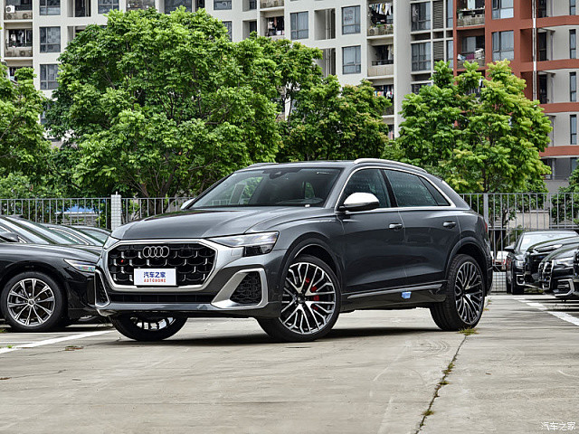 Audi SQ8 2026款 4.0 TFSI — из Китая под ключ