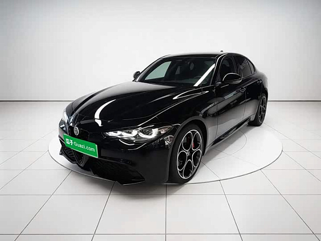 Alfa Romeo Giulia 2023款 2.0T 280HP 赛道版 — из Китая под ключ