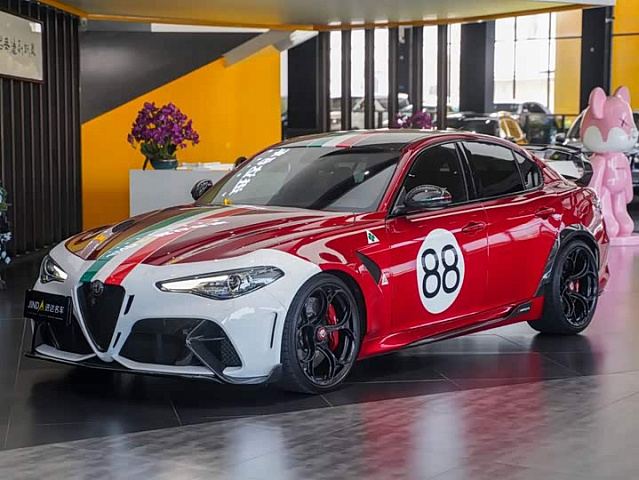 Alfa Romeo Giulia 2021款 GTAm — из Китая под ключ