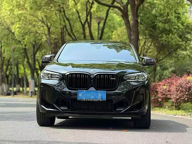 BMW X4 M 2022款 X4 M — из Китая под ключ