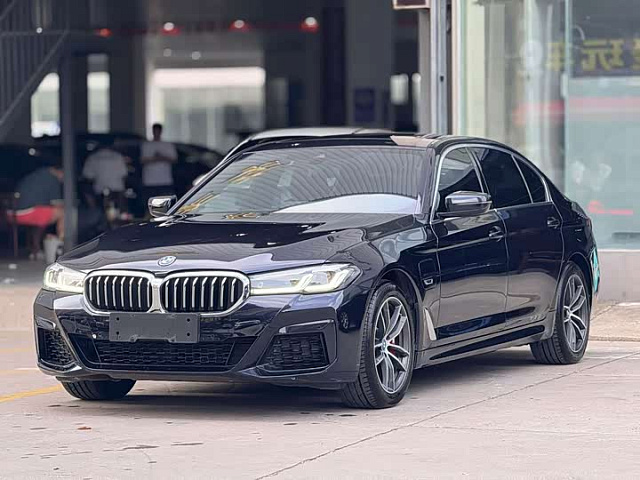 BMW 5 Series PHEV 2022款 535Le M运动套装 — из Китая под ключ