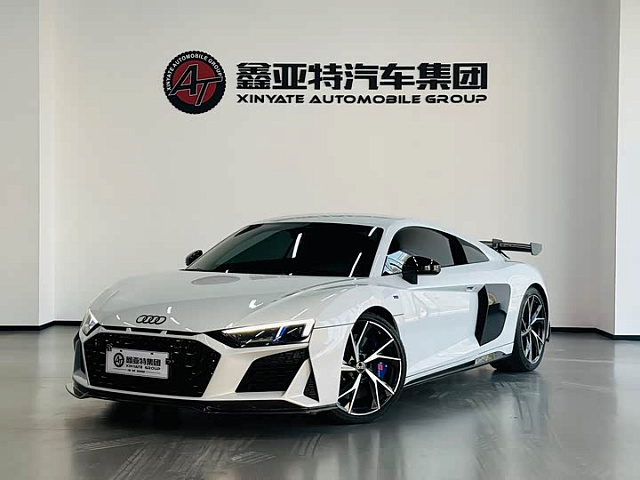 Audi R8 2022款 V10 Coupe performance — из Китая под ключ