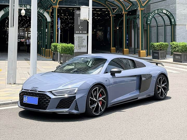 Audi R8 2021款 V10 Coupe performance — из Китая под ключ