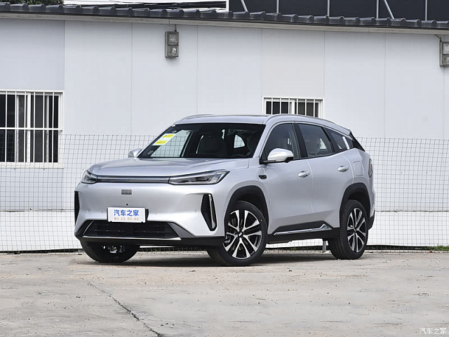 Geely Galaxy M7 2026款 远航家 225km 探索+版 — из Китая под ключ
