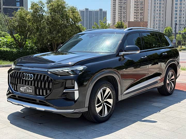 Audi Q6 2024款 40 TFSI quattro 观云型 羽林套装 7座 — из Китая под ключ