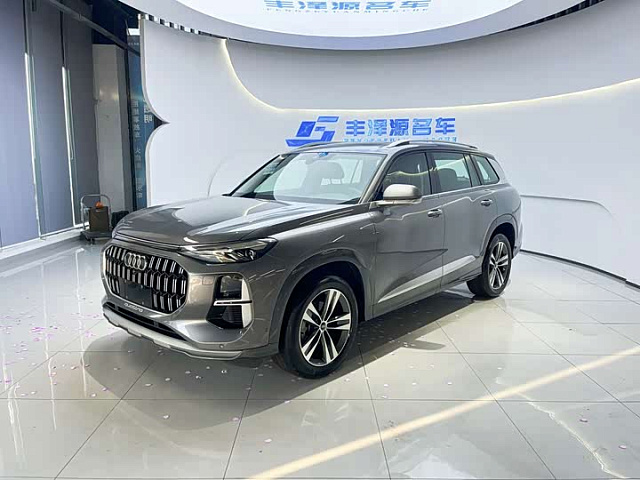 Audi Q6 2023款 45 TFSI quattro 齐云型 羽林套装 — из Китая под ключ