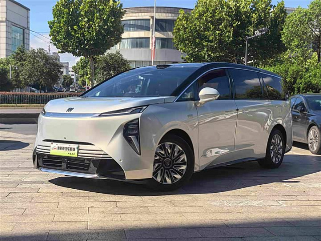 Buick Zhijing Shijia 2026款 奢享版 — из Китая под ключ