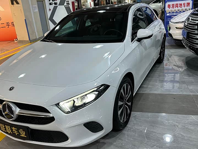 Mercedes-Benz A-Class (импорт) 2021款 A 200 动感型 — из Китая под ключ