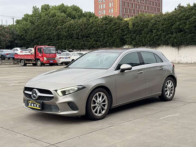 Mercedes-Benz A-Class (импорт) 2021款 A 200 时尚型 — из Китая под ключ