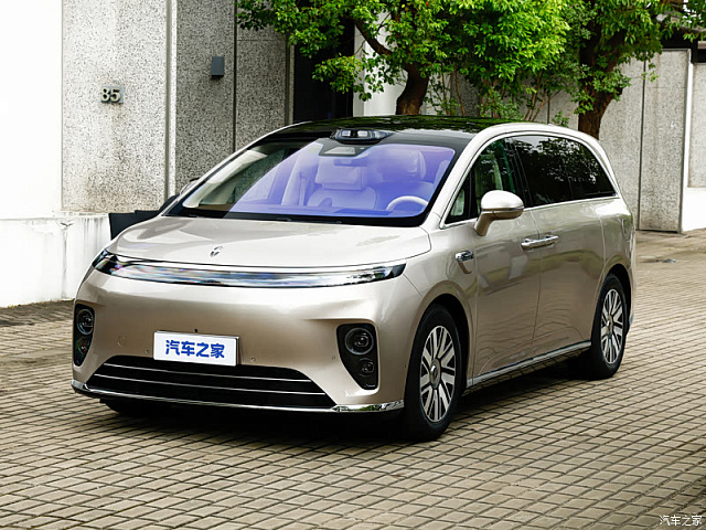 Stelato V8 2026款 纯电 Ultra+ 四驱 120kWh — из Китая под ключ