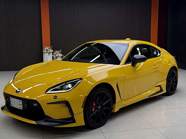 Toyota GR86 2026款 2.4L GR 86 Yuzu限量版 — из Китая под ключ