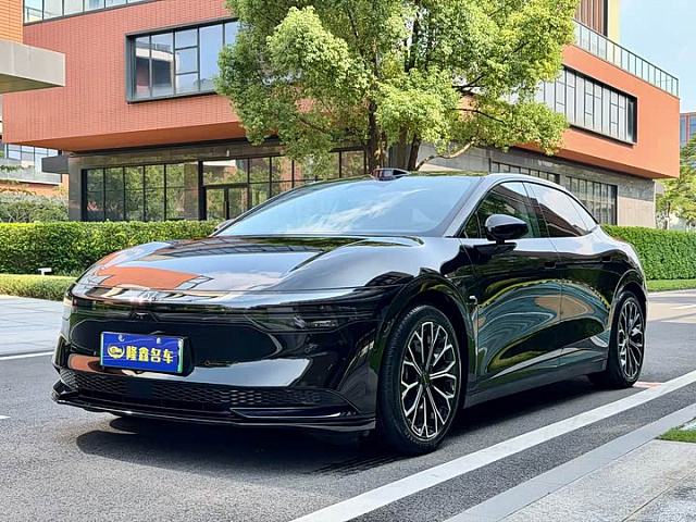 Zeekr 007 2025款 长续航后驱智驾版 100kWh — из Китая под ключ