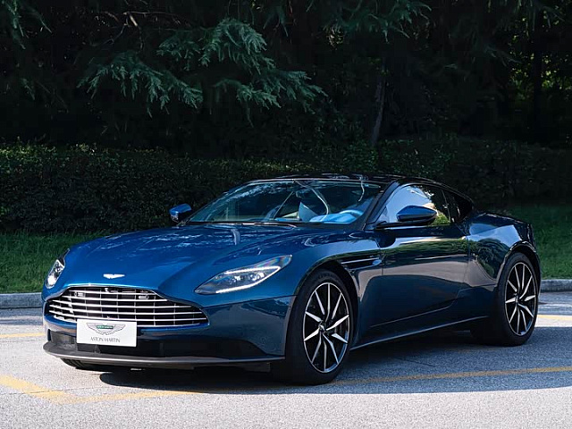 Aston Martin DB11 2022款 4.0T V8 Coupe — из Китая под ключ