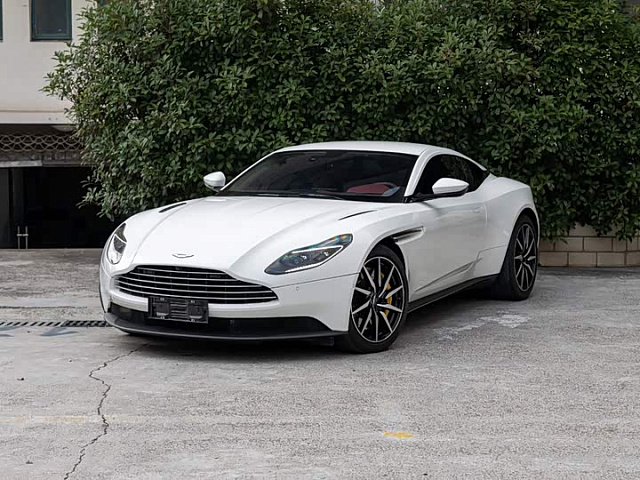 Aston Martin DB11 2022款 4.0T V8 Coupe — из Китая под ключ