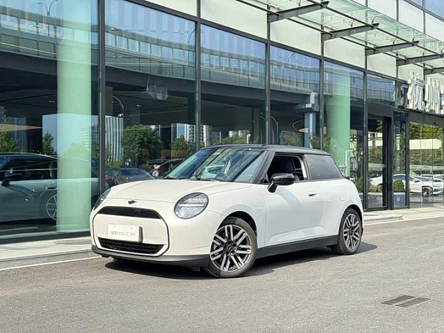 MINI Electric Mini Cooper 2025款 456km COOPER E 经典派 — из Китая под ключ