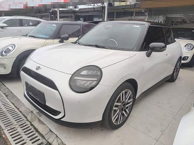 MINI Electric Mini Cooper 2025款 改款 466km COOPER E 经典派 — из Китая под ключ