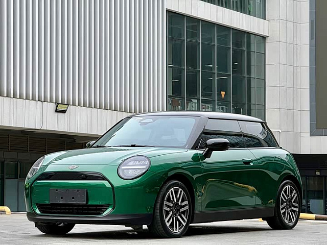 MINI Electric Mini Cooper 2024款 456km COOPER E 经典派 — из Китая под ключ