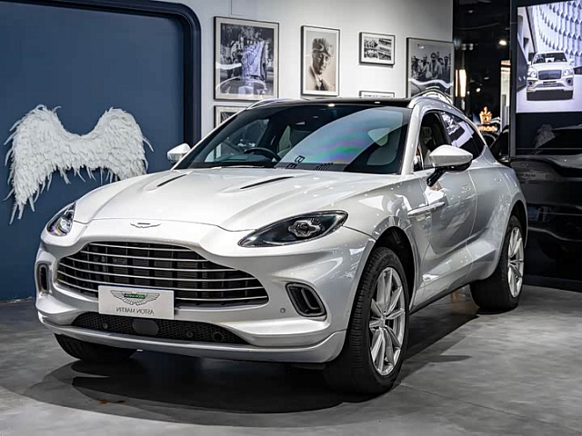 Aston Martin DBX 2023款 3.0T STRAIGHT-SIX — из Китая под ключ