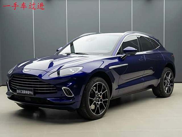 Aston Martin DBX 2023款 3.0T STRAIGHT-SIX — из Китая под ключ
