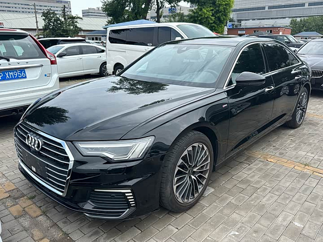 Audi A6L PHEV 2022款 55 TFSI e quattro — из Китая под ключ
