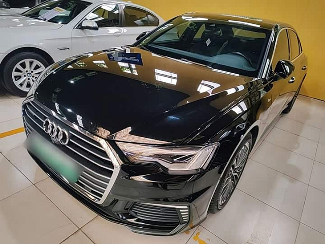 Audi A6L PHEV 2022款 55 TFSI e quattro — из Китая под ключ